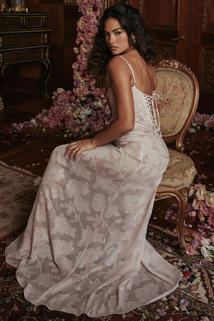 Women's - Maxi Dress - Lace Detail - Elegant Dress